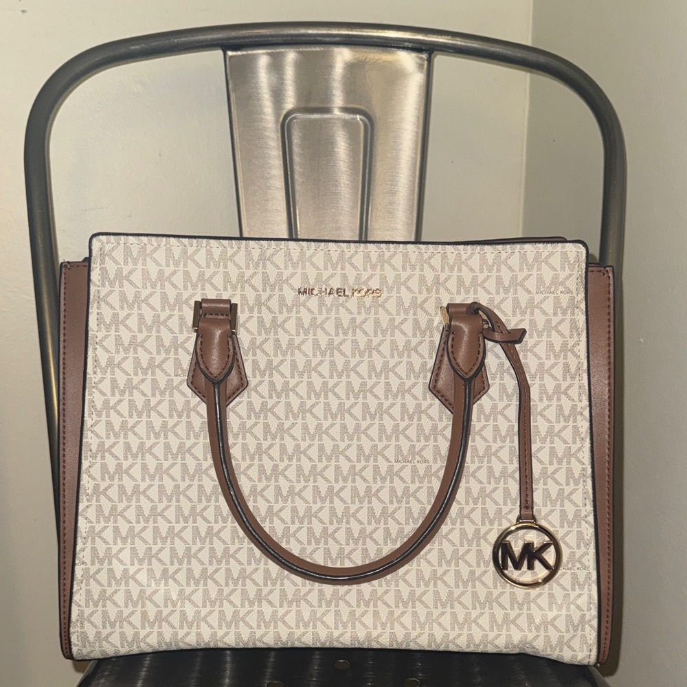Michael Kors Signature Brown and Cream Tote